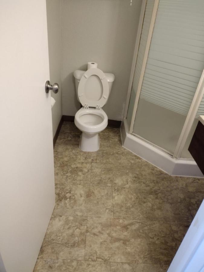Fairbridge Inn & Suites Richmond Hill Bagian luar foto