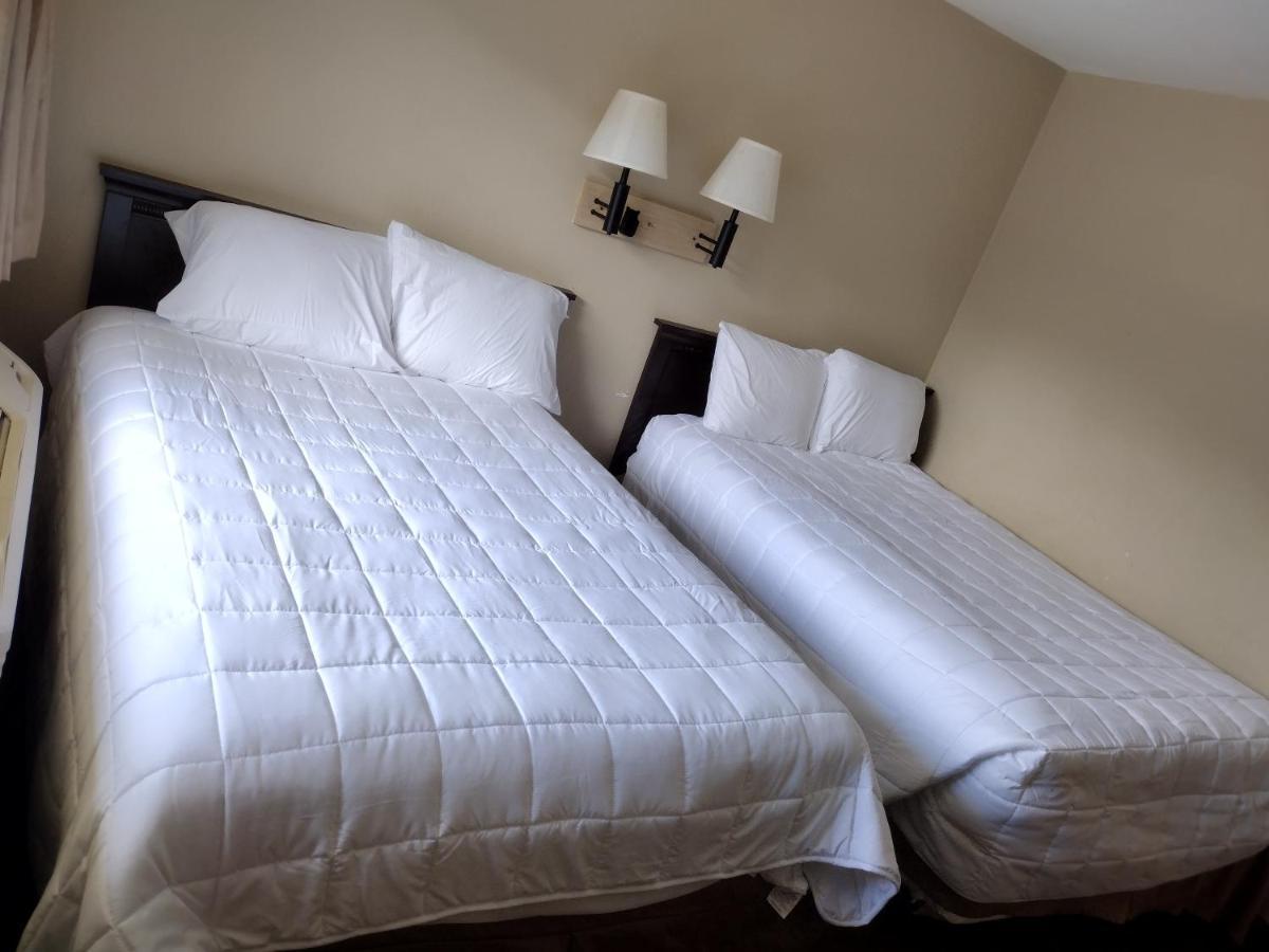 Fairbridge Inn & Suites Richmond Hill Bagian luar foto