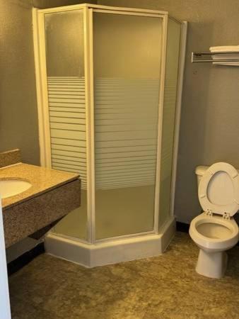 Fairbridge Inn & Suites Richmond Hill Bagian luar foto