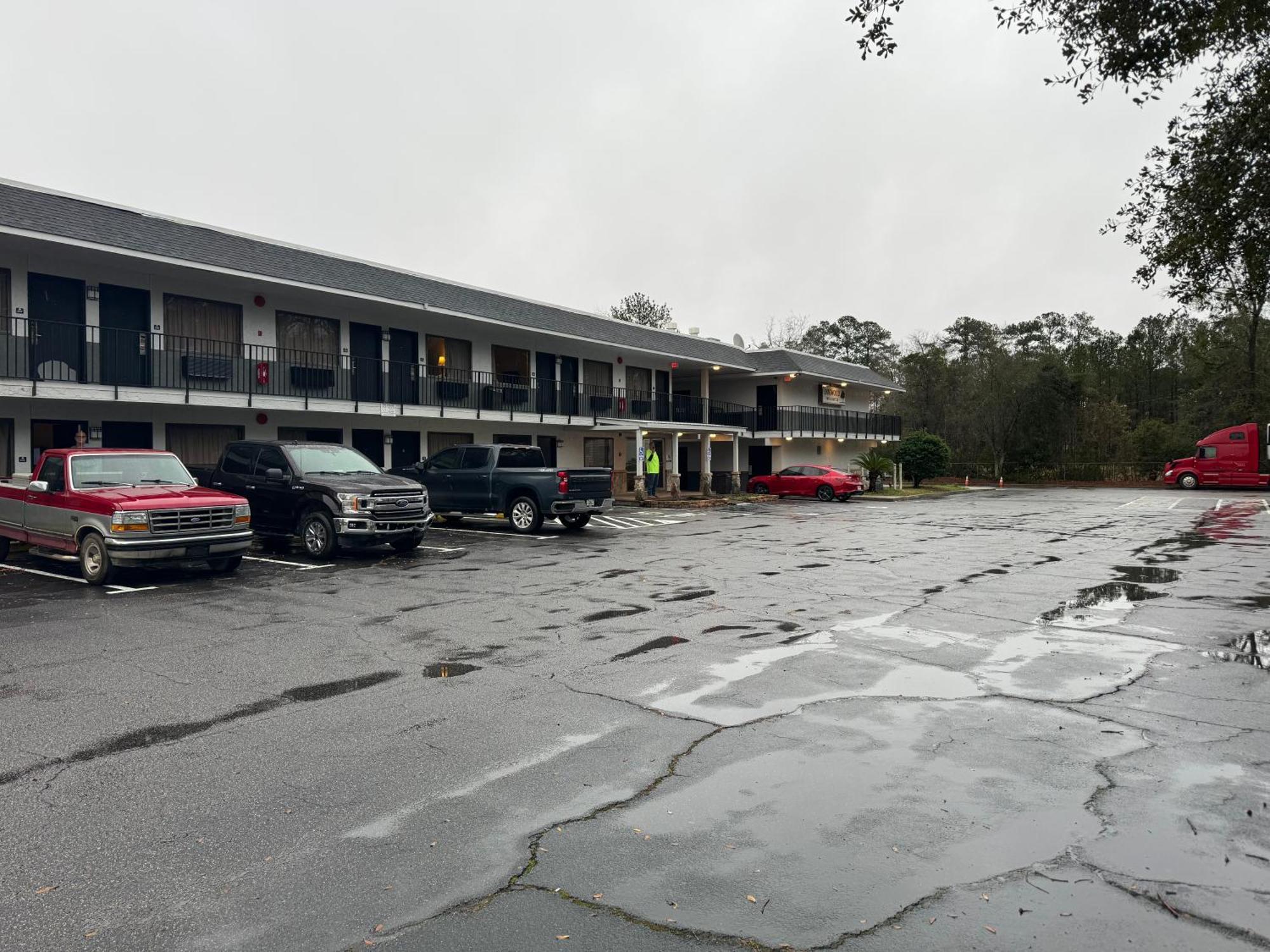 Fairbridge Inn & Suites Richmond Hill Bagian luar foto